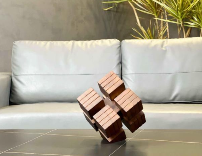 [LNX-DEC-009] Crest Cube Decor