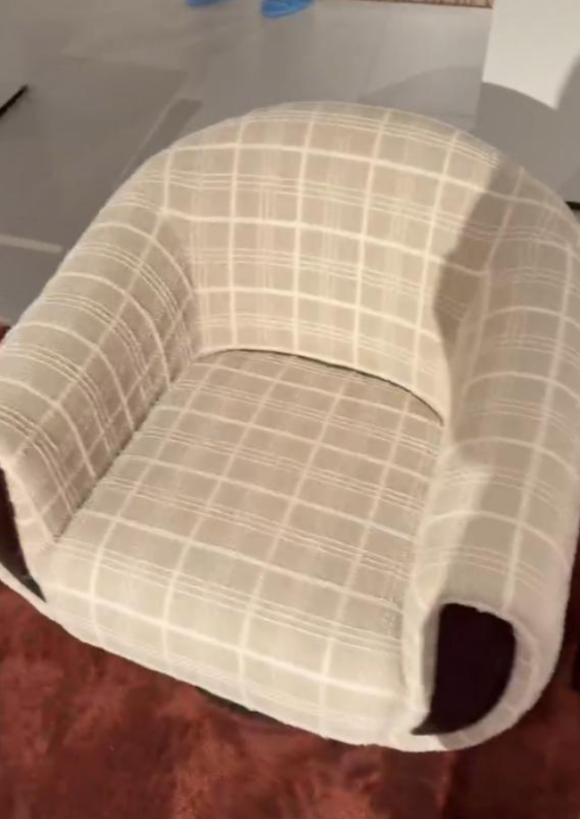 [LNX-SOF-009] Savoy single sofa