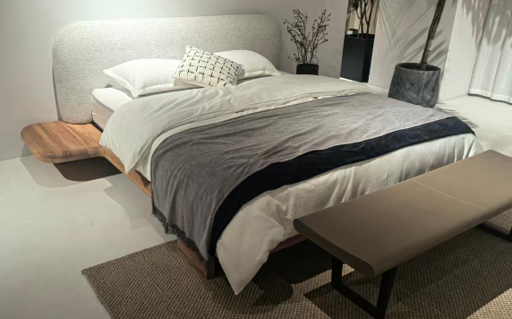 [LNX-BED-012] Euphoria bed