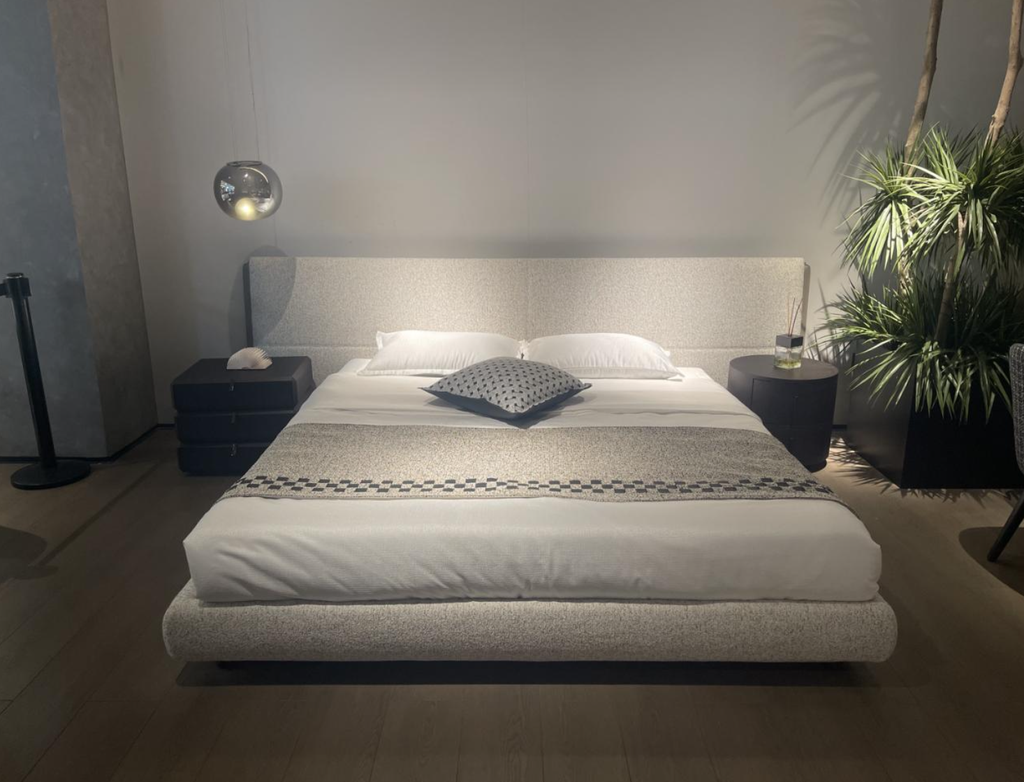 [LNX-BED-009] Loren Beige Bed